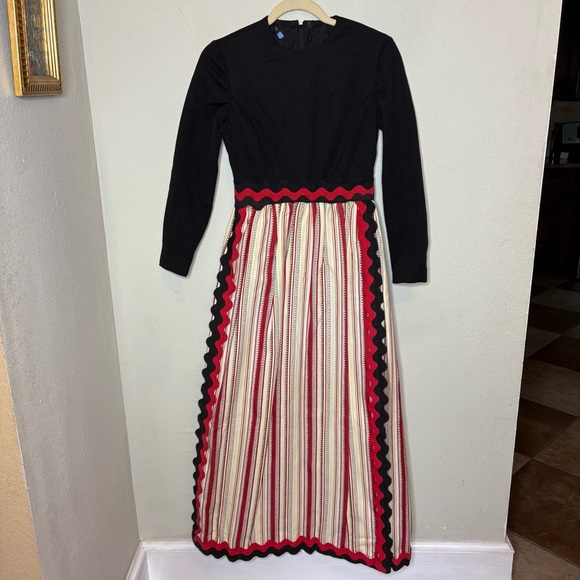 1960s Black and Red Pleated A-Line Dress with Long Sleeves XS - Picture 1 of 7
